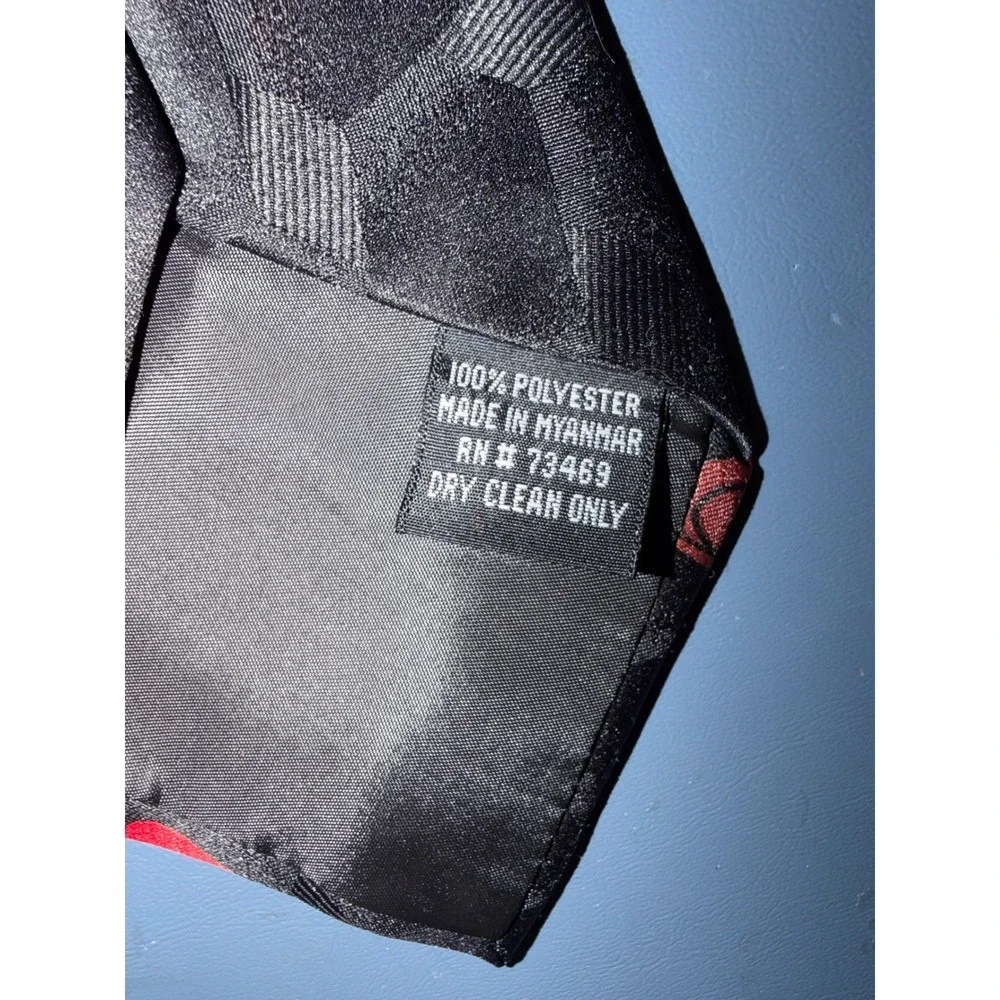 Looney Tunes Men's Taz Devil Hearts Tasmanian Necktie Tie Valentines - Picture 4 of 6